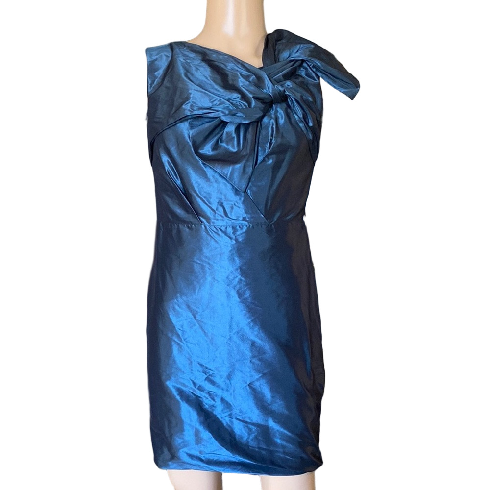 Elegant Blue Sleeveless silk cocktail Dress